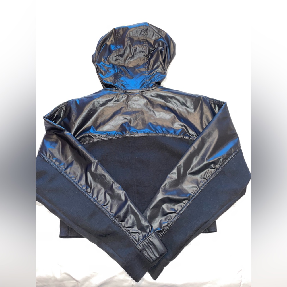 Nike jacket - Picture 2 of 3